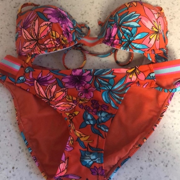 Xhilaration Swim Hawaiian Bikini Set Like New Poshmark